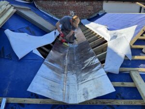 Roofing work covering tile, slate, felt, and flat roofs by Arkview