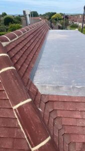 Roofing work covering tile, slate, felt, and flat roofs by Arkview